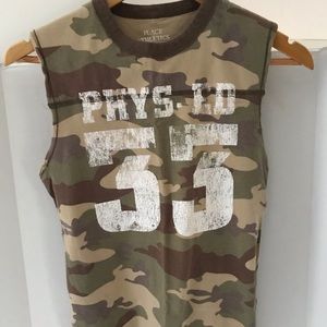 Preowned  camo muscle tee shirt.